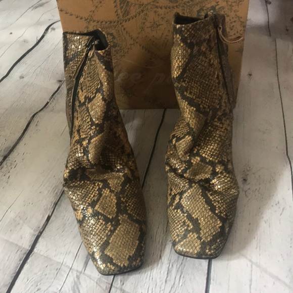 FREE PEOPLE SQUARE TOE SNAKESKIN PRNT LEATHER BOOT - Picture 1 of 7